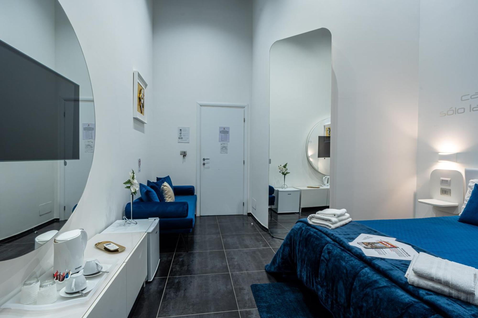 Bed and Breakfast Skyhouse Chiaia Neapol Zewnętrze zdjęcie