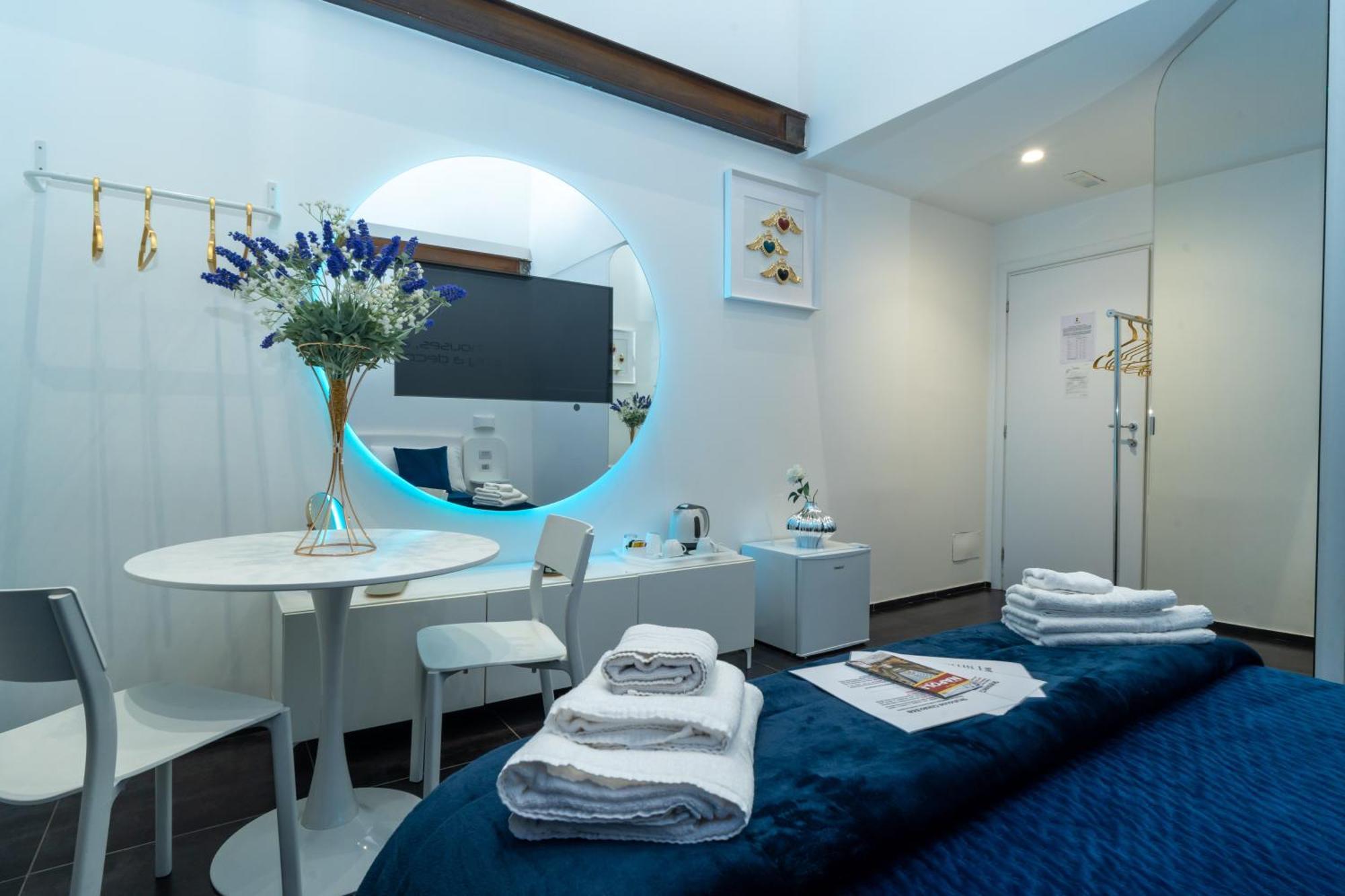 Bed and Breakfast Skyhouse Chiaia Neapol Zewnętrze zdjęcie